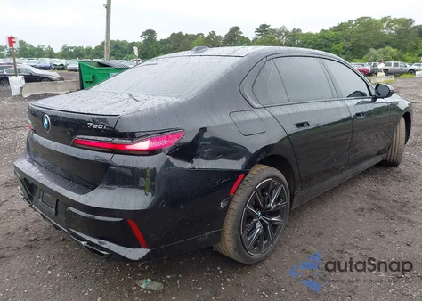 2024 BMW 760 I xDrive z USA, uszkodzony, nr VIN WBA33EJ02RCT04455